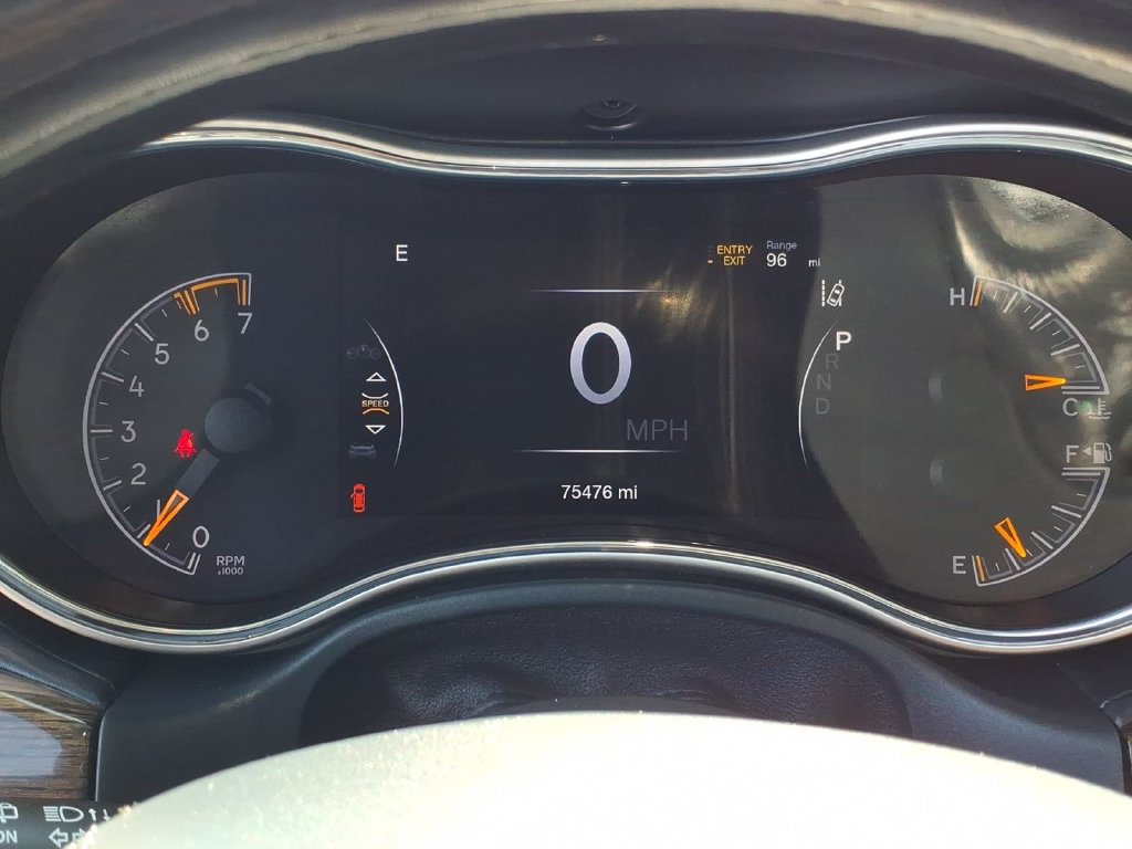 Used 2021 Jeep Grand Cherokee Summit AWD/4WD image 6