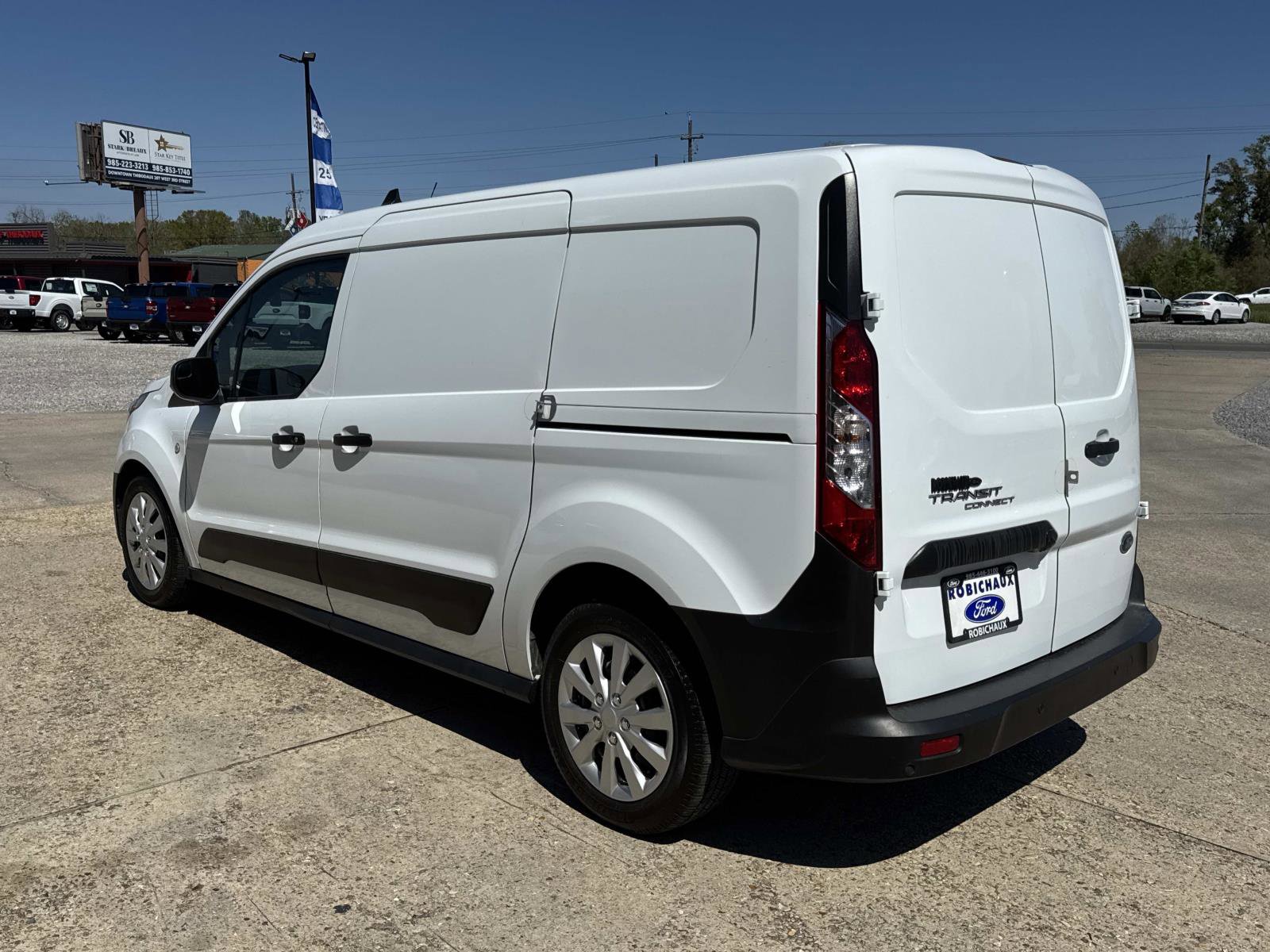 Used 2023 Ford Transit Connect XL image 5