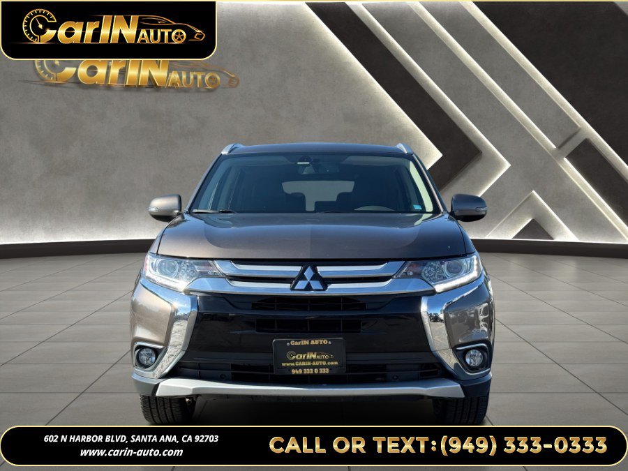 Used 2017 Mitsubishi Outlander SEL FWD image 2