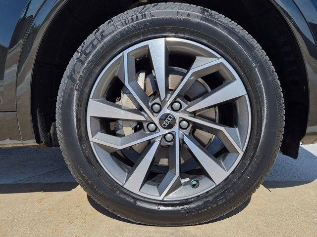 Certified 2023 Audi Q5 2.0T Premium Plus w/ Premium Plus Package AWD/4WD image 24