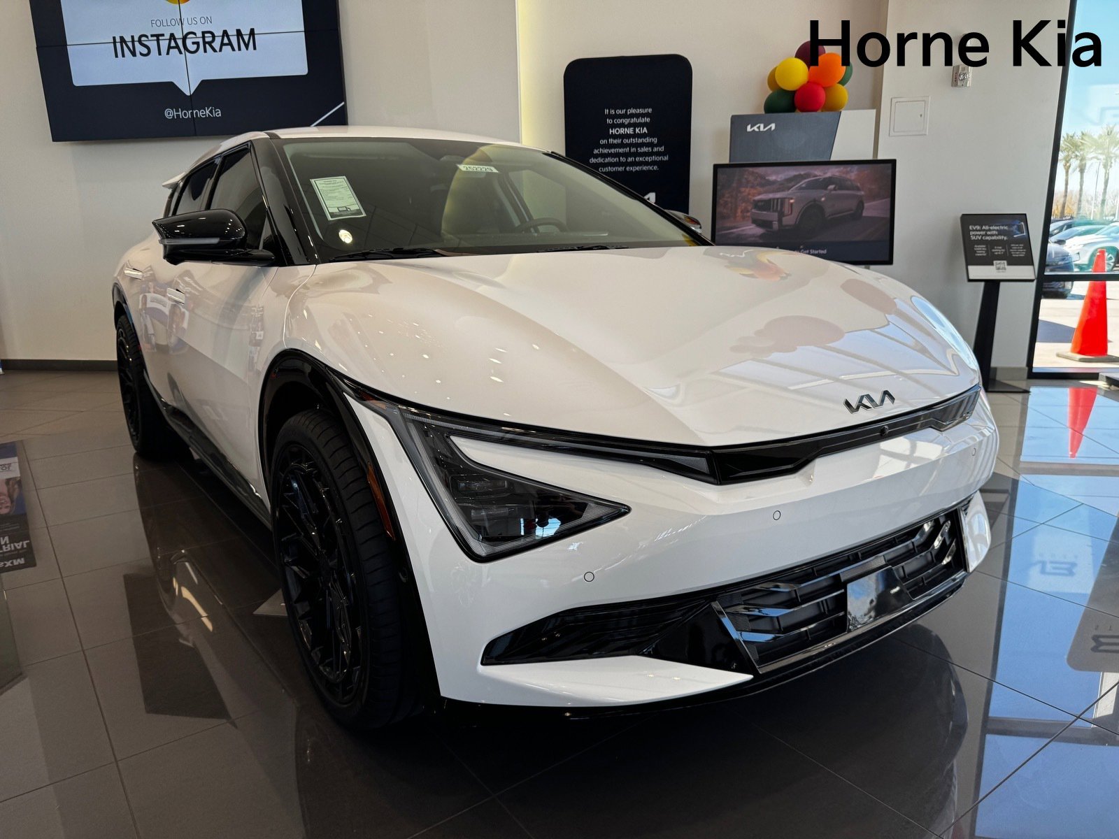 New 2025 Kia EV6 Wind image 2