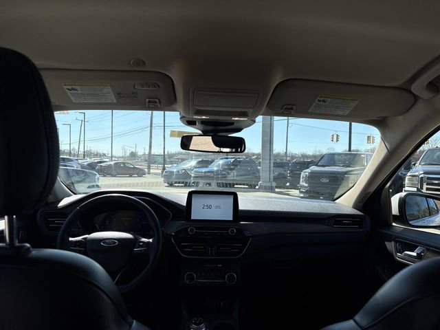 Certified 2020 Ford Escape Titanium image 42