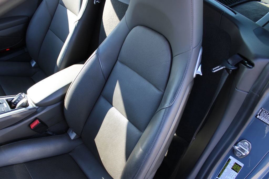Used 2018 Porsche 718 Cayman RWD image 16