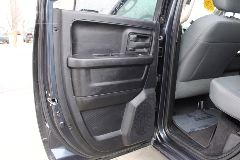 Used 2016 RAM 1500 Express w/ Popular Equipment Group image 23