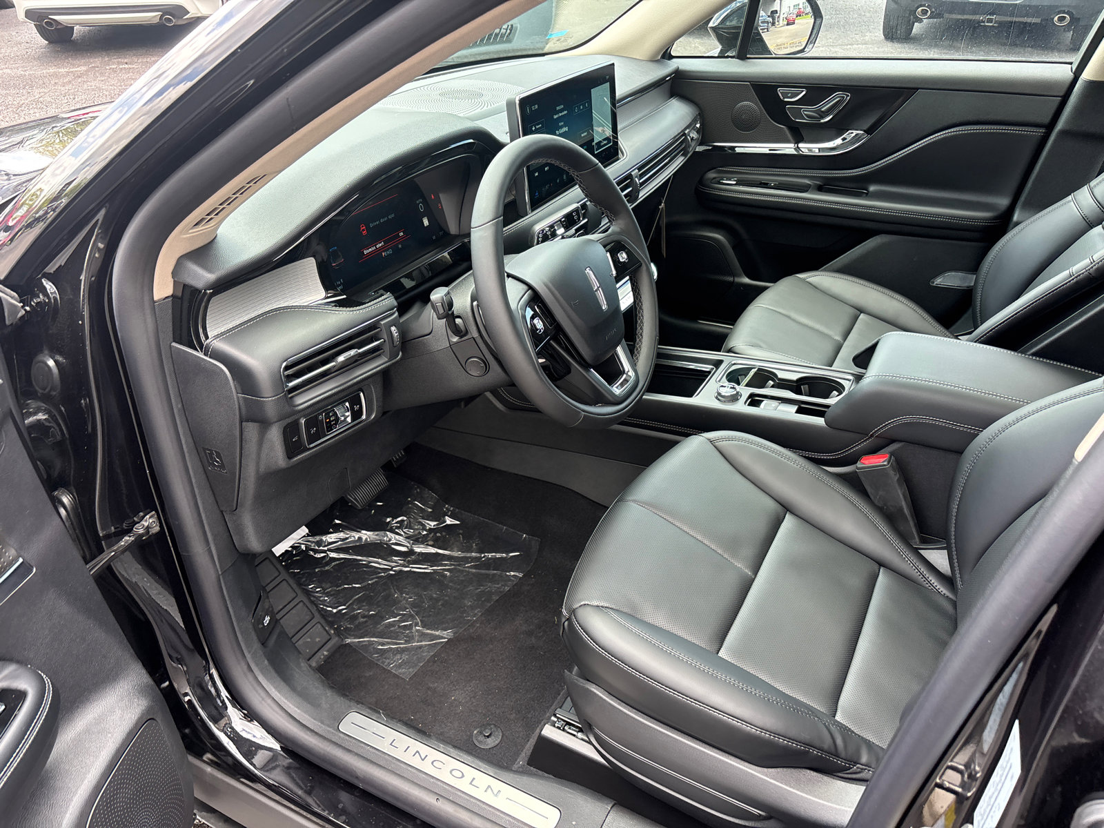 New 2026 Lincoln Corsair Premiere AWD/4WD image 25