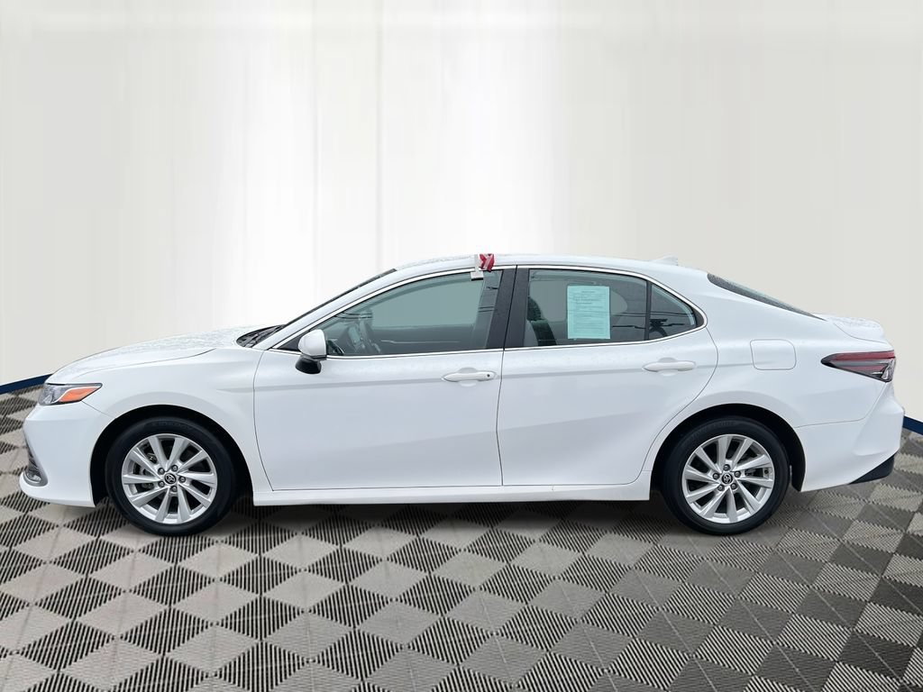 Used 2023 Toyota Camry LE FWD image 2