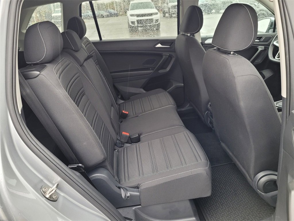 Used 2024 Volkswagen Tiguan S image 12