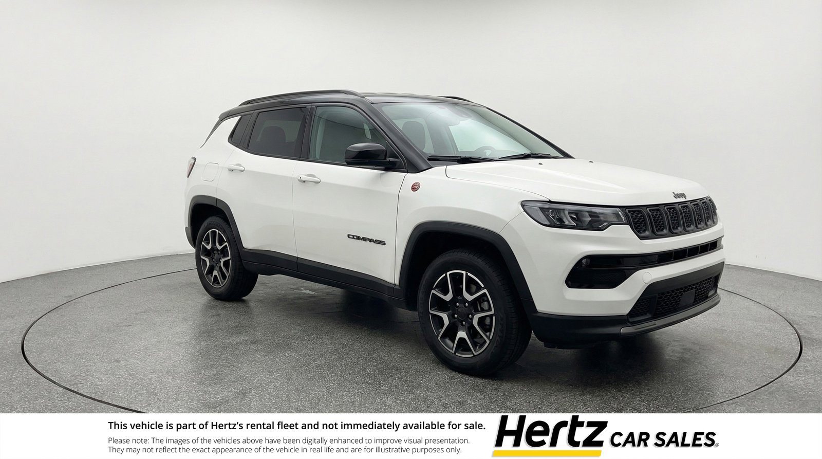 Used 2025 Jeep Compass Trailhawk image 1