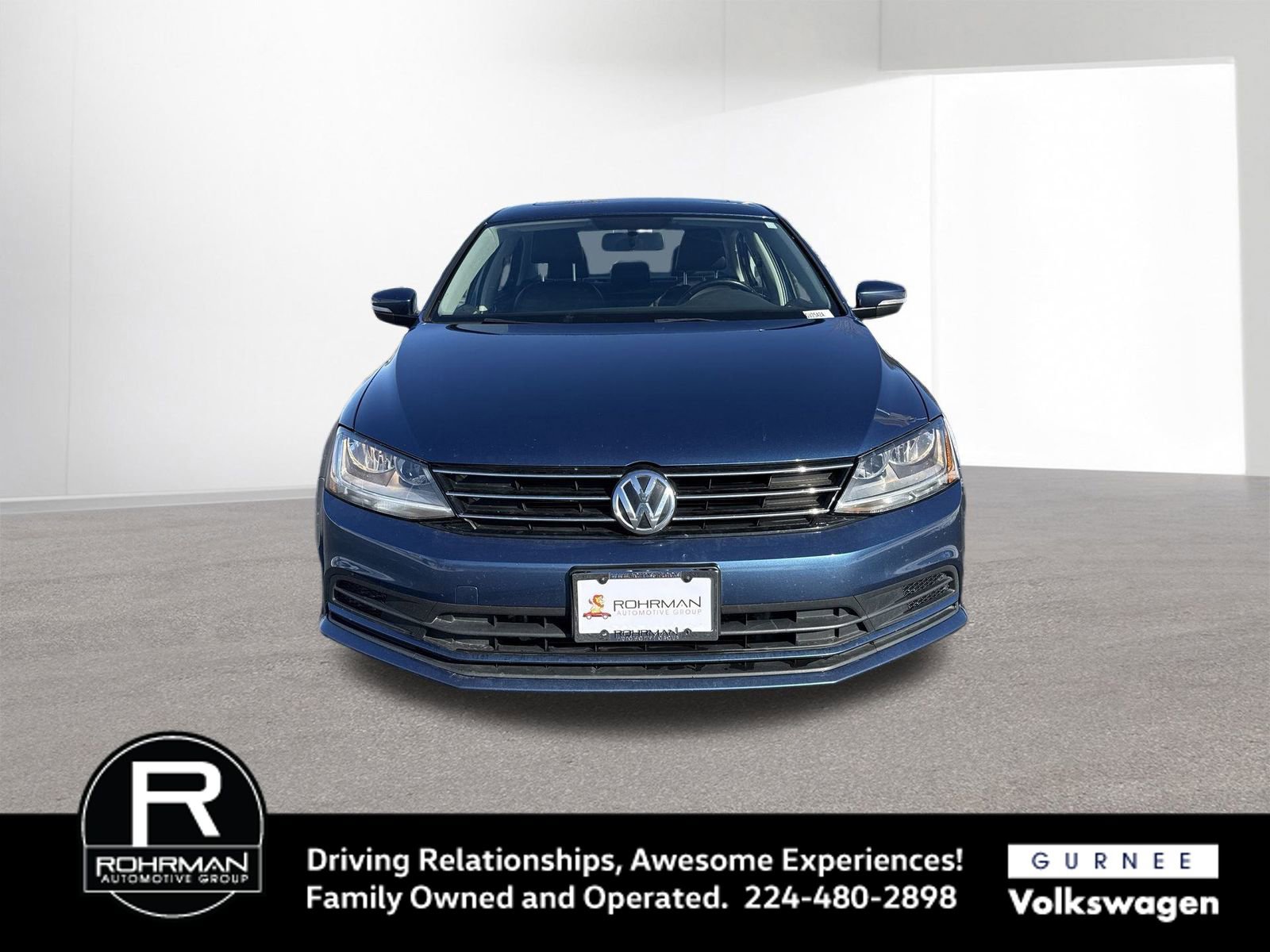 Used 2017 Volkswagen Jetta SE image 3