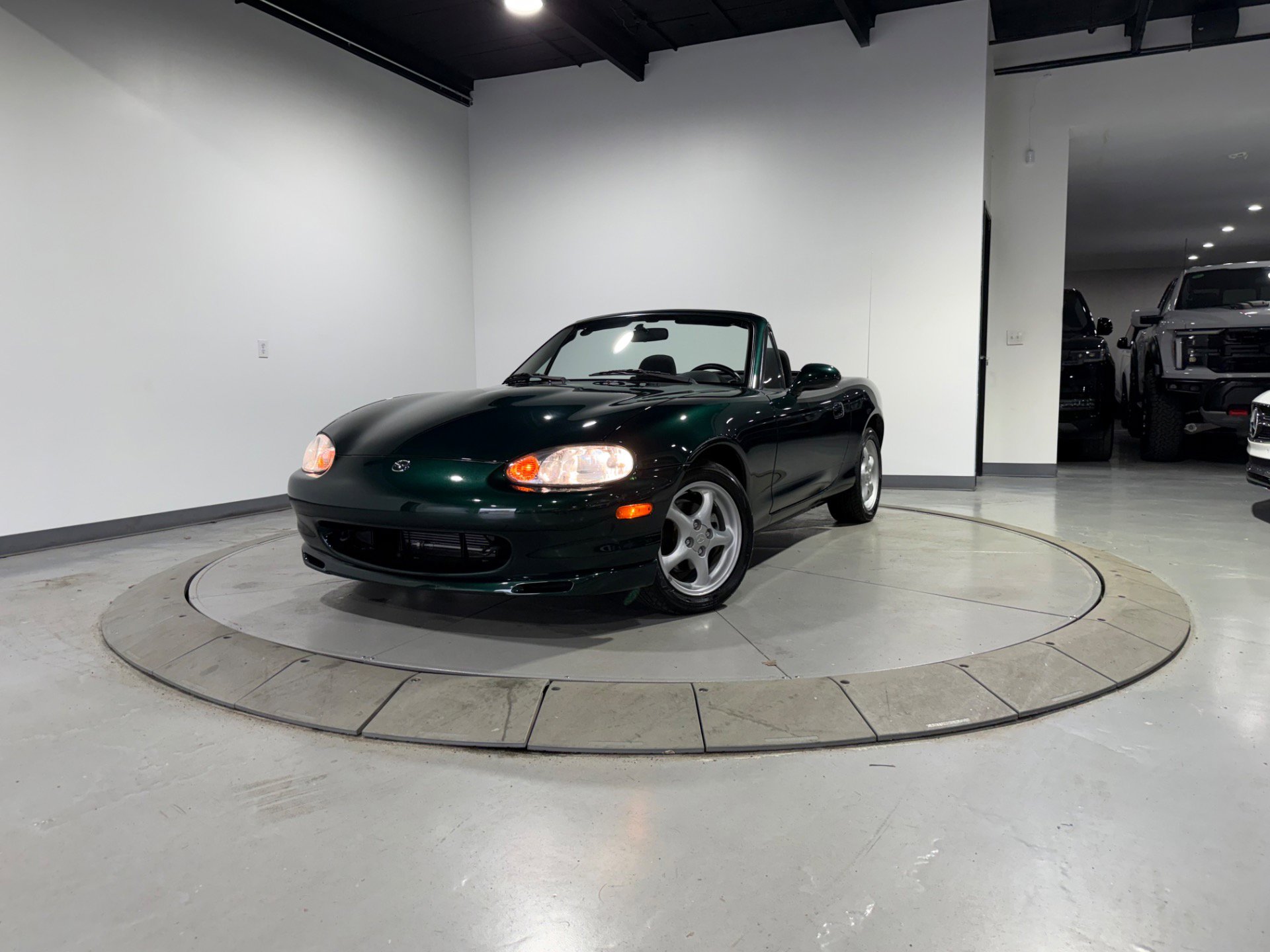 Used 1999 MAZDA MX-5 Miata RWD image 7