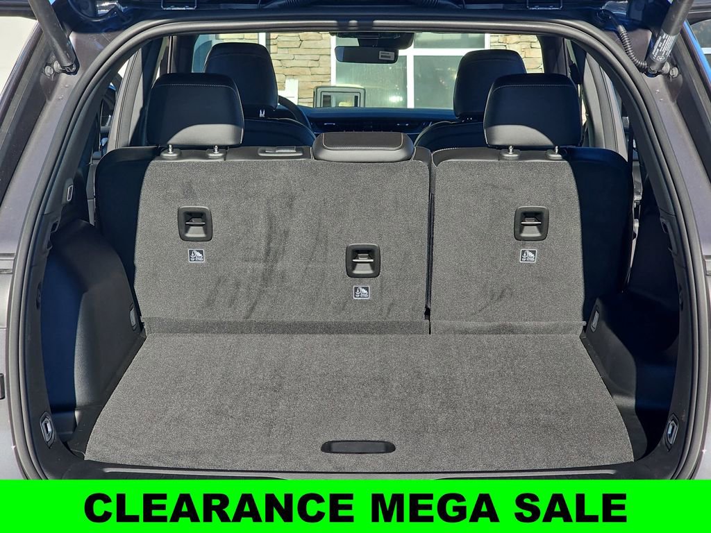 New 2025 Jeep Grand Cherokee Altitude image 12