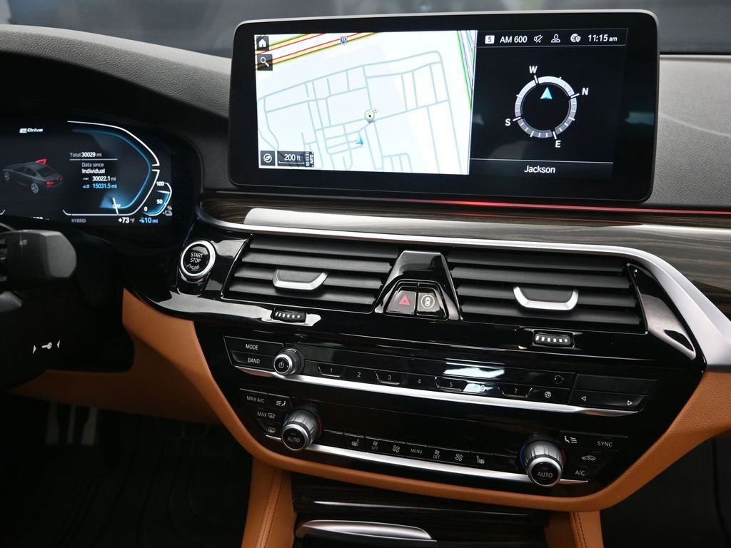 Certified 2023 BMW 530e w/ M Sport Package image 28