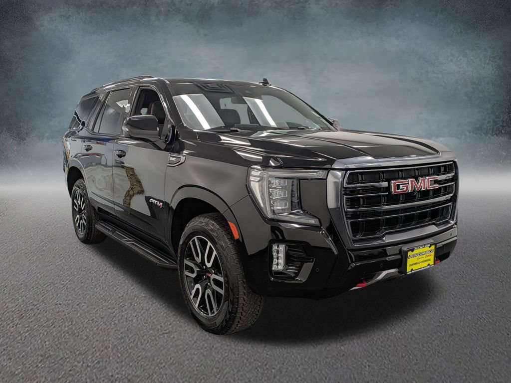 Used 2024 GMC Yukon AT4 w/ Technology Package AWD/4WD image 3