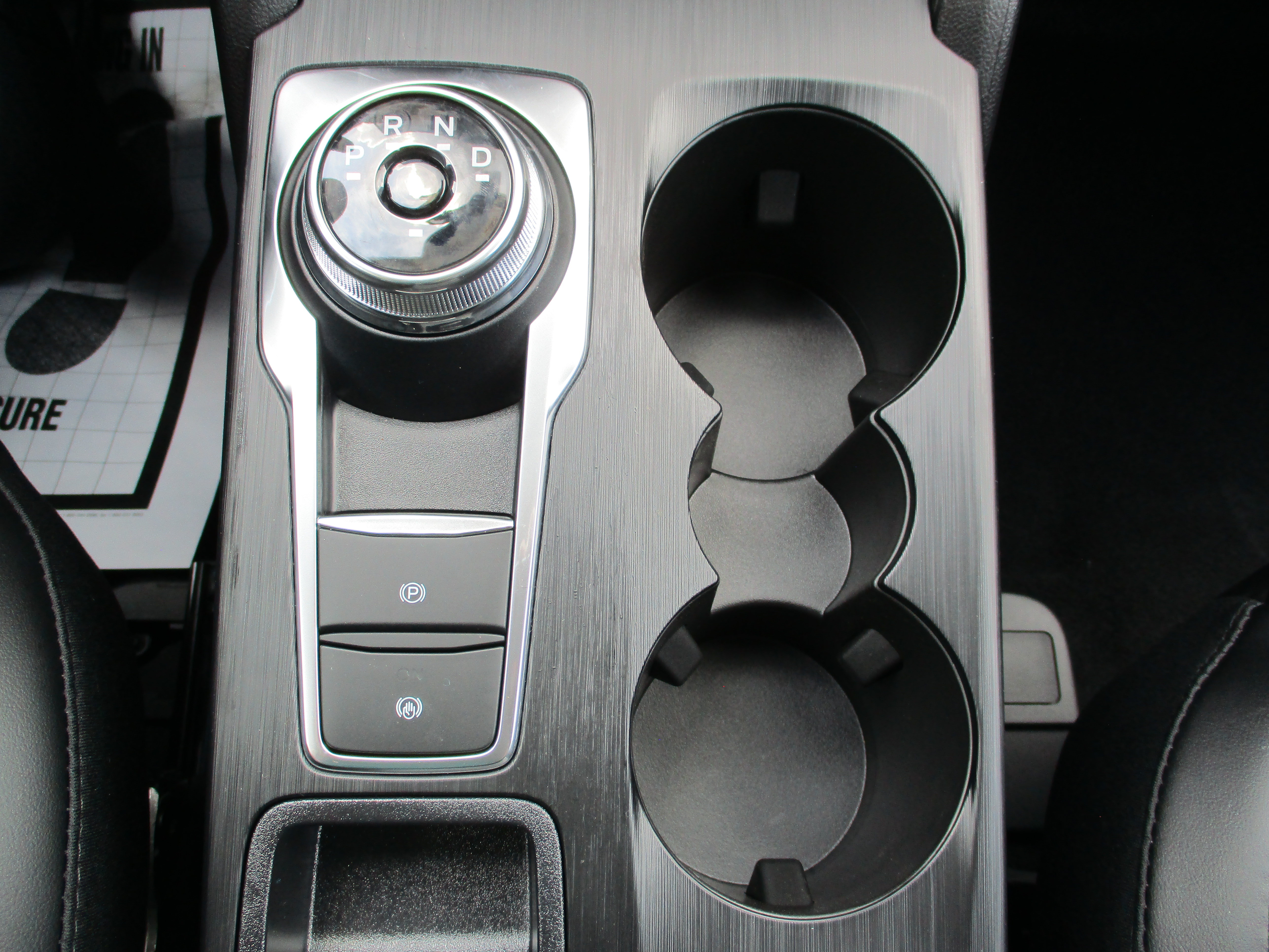 Used 2025 Ford Escape SE FWD image 14