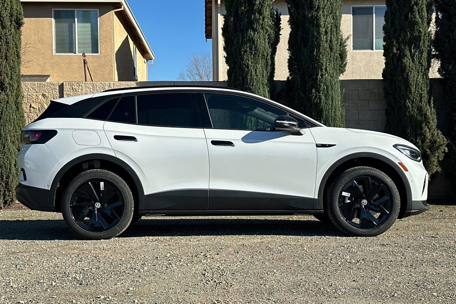 New 2026 Volkswagen ID.4 Pro S AWD/4WD image 2