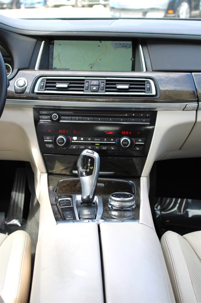 Used 2014 BMW 740Li image 13