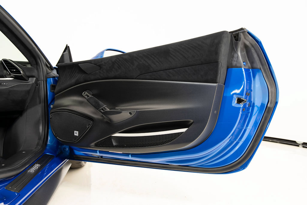 Certified 2019 Ferrari 488 Pista Spider RWD image 22