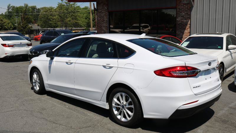 Used 2020 Ford Fusion SE w/ Fleet SE Value Package FWD image 5