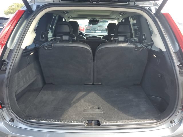 Used 2019 Volvo XC90 T6 Momentum AWD/4WD image 9