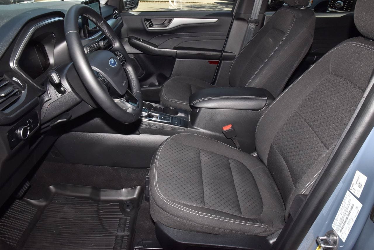 Certified 2024 Ford Escape Active FWD image 13