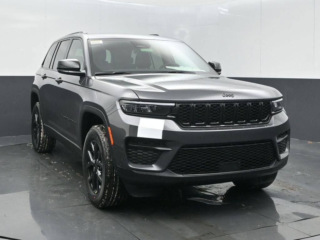 New 2025 Jeep Grand Cherokee Altitude video 2