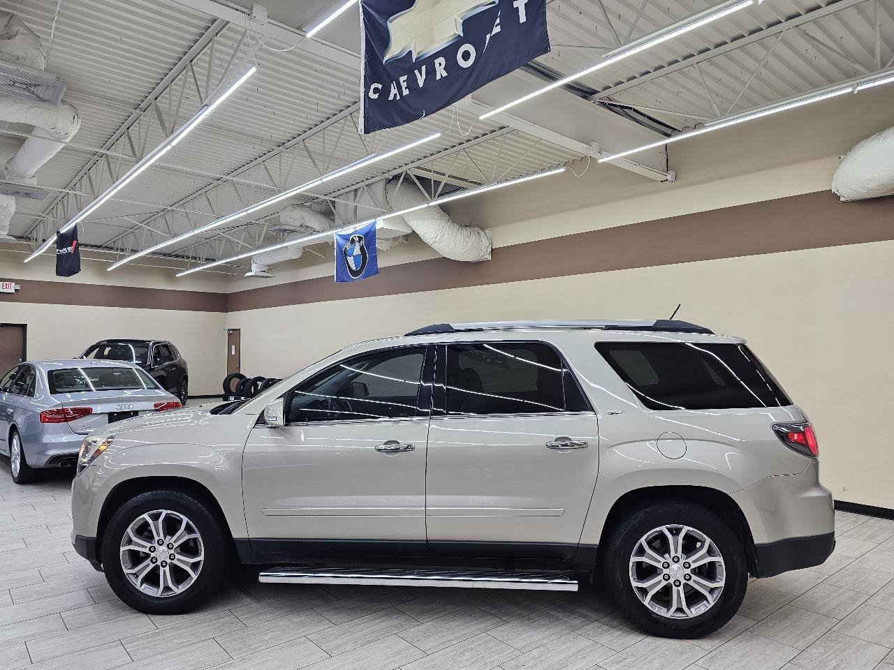 Used 2013 GMC Acadia SLT FWD image 9