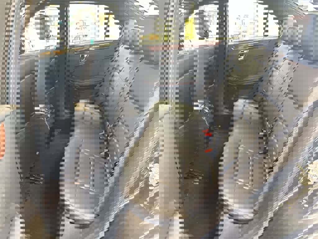 Used 2012 Mercedes-Benz E 350 4MATIC Sedan image 21