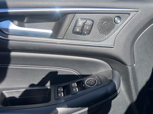 Used 2024 Ford Edge Titanium AWD/4WD image 21