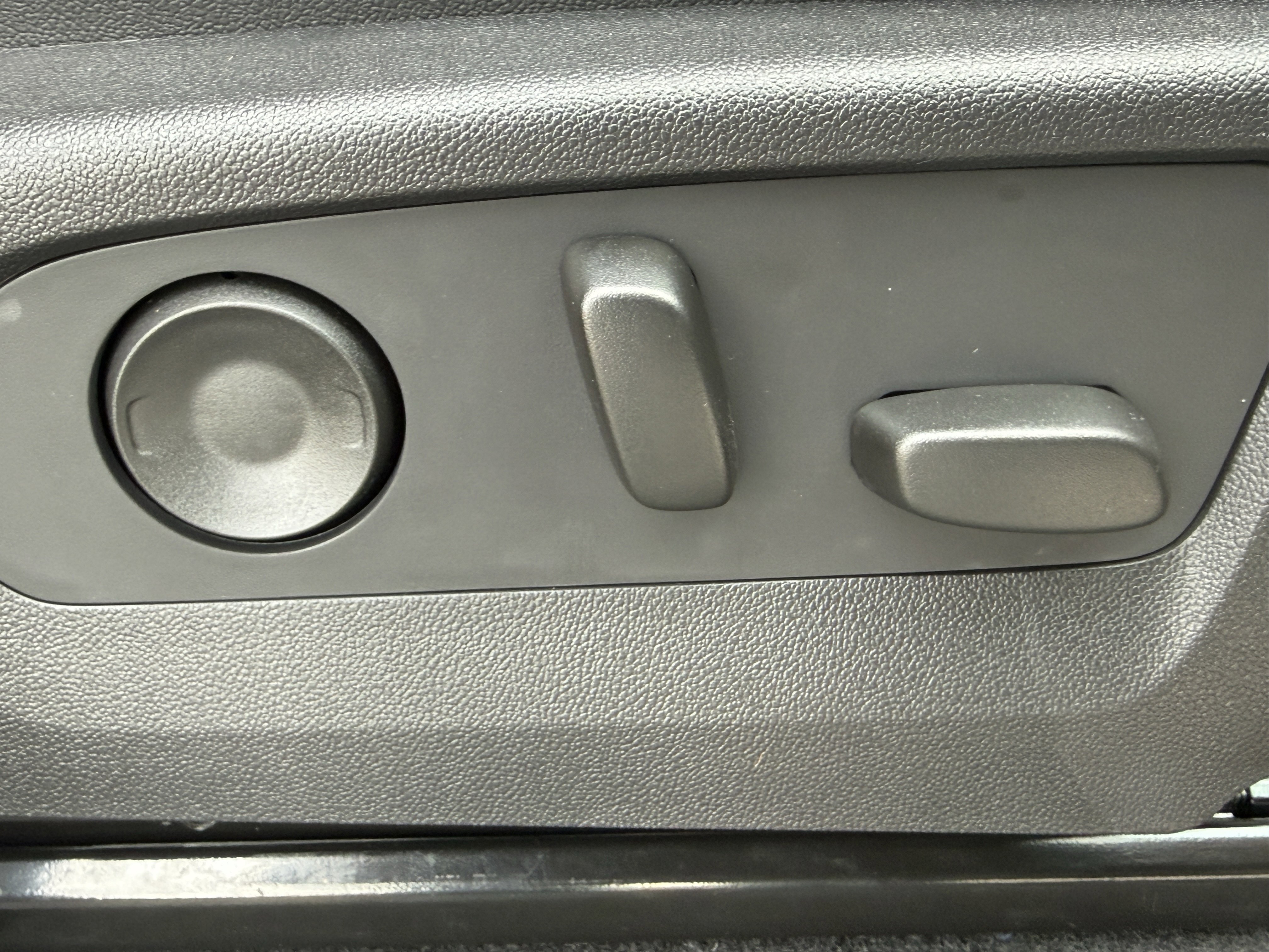 New 2026 GMC Canyon AT4 w/ Technology Plus Package image 16