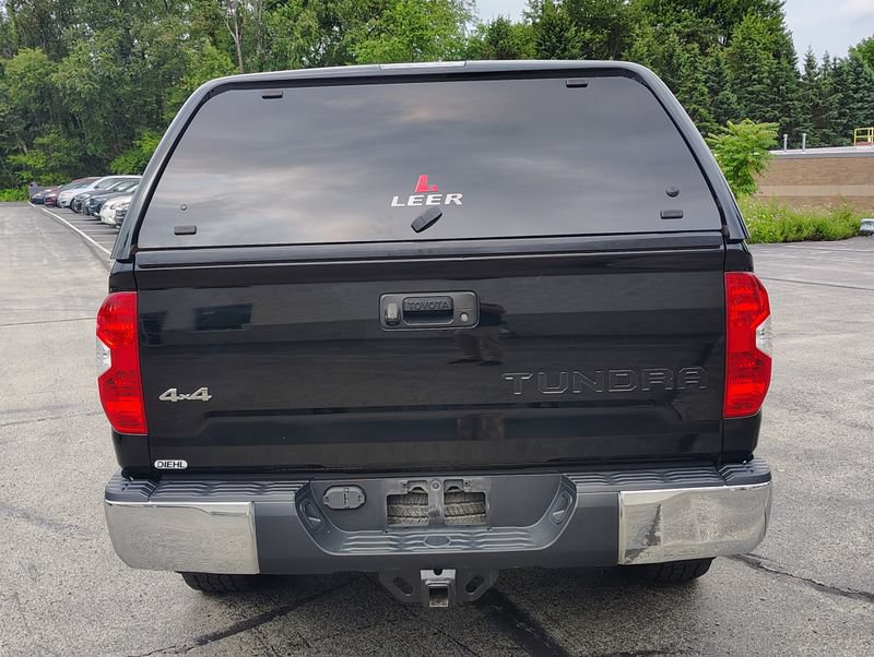 Used 2018 Toyota Tundra SR5 AWD/4WD image 8