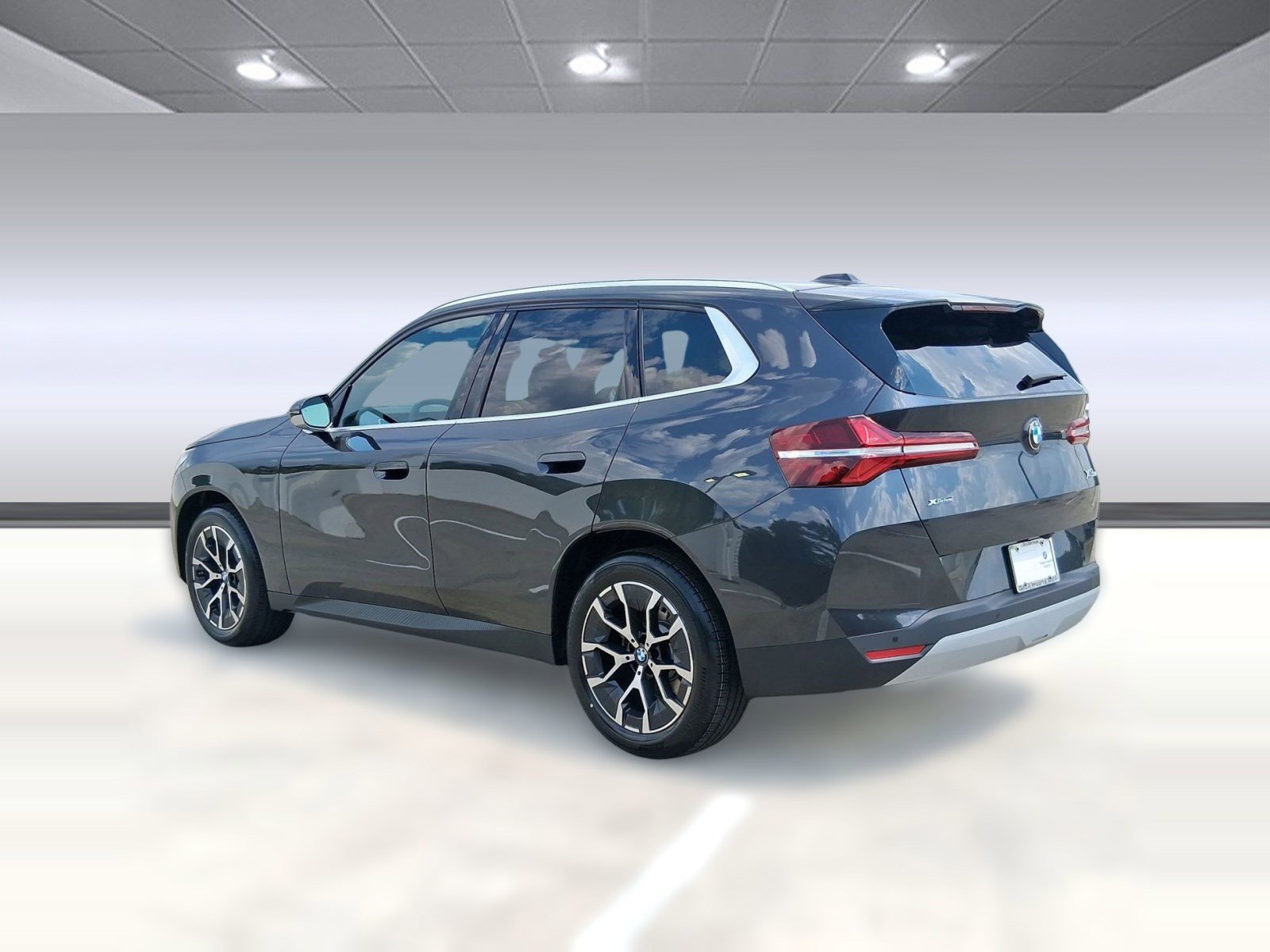 Used 2026 BMW X3 xDrive30 w/ Convenience Package image 3