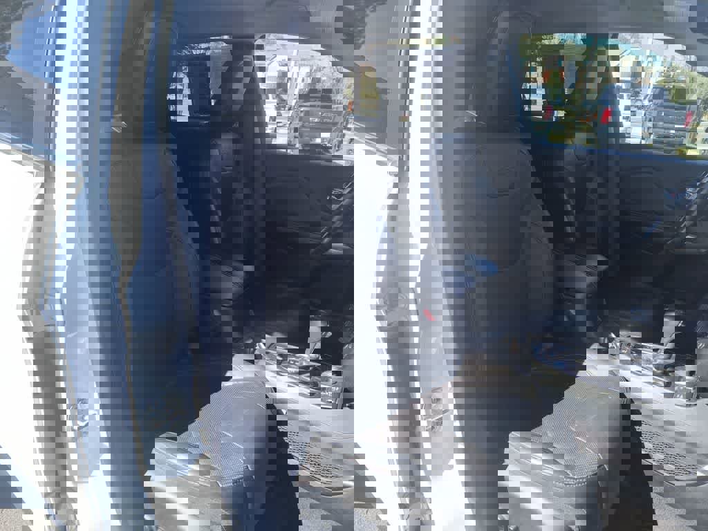 Used 2019 Jeep Cherokee Limited image 23