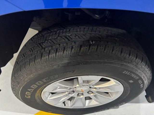 Used 2025 Chevrolet Silverado 1500 LT AWD/4WD image 36