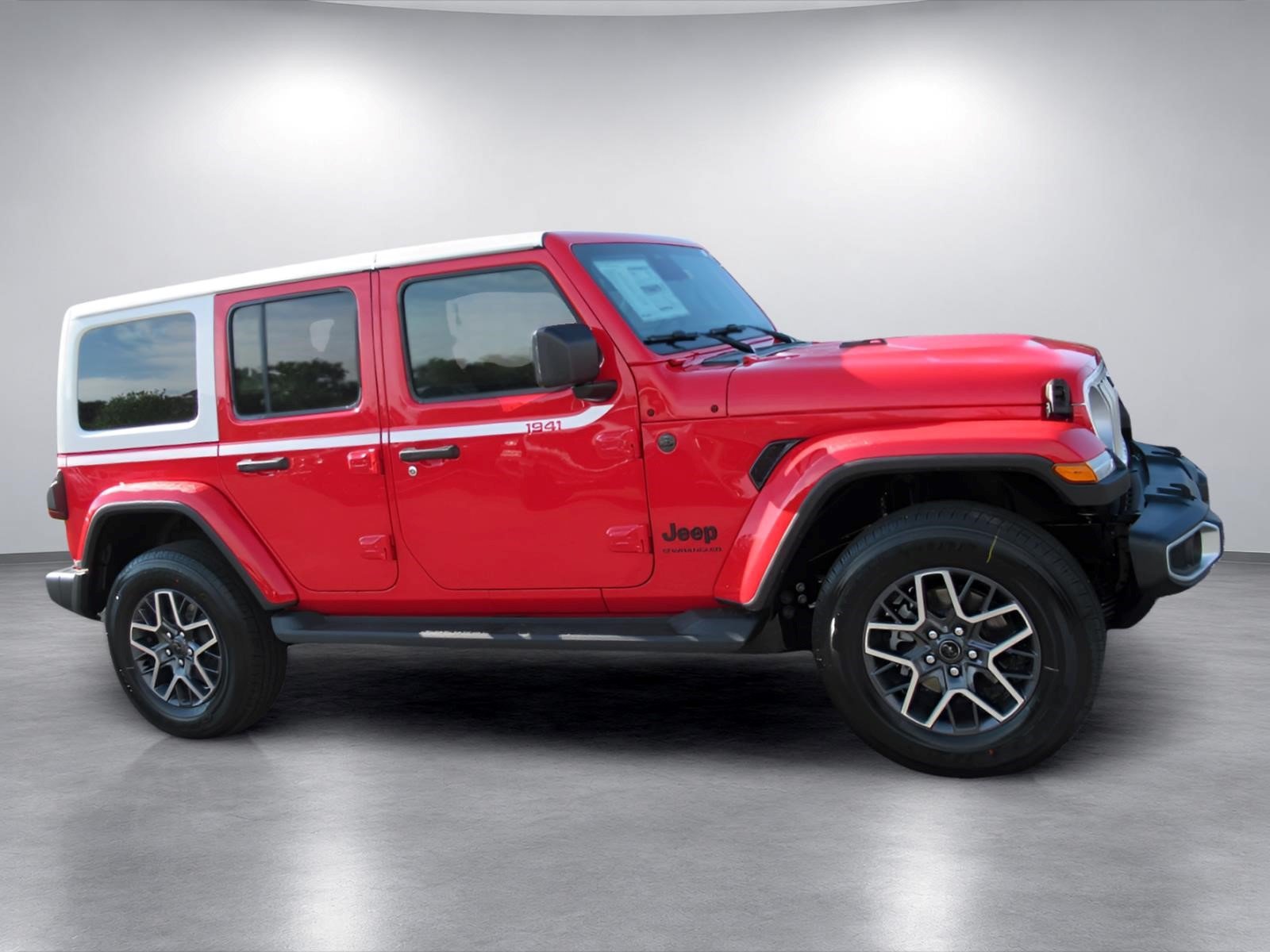 New 2026 Jeep Wrangler Unlimited Sahara w/ Whitecap Package AWD/4WD image 2