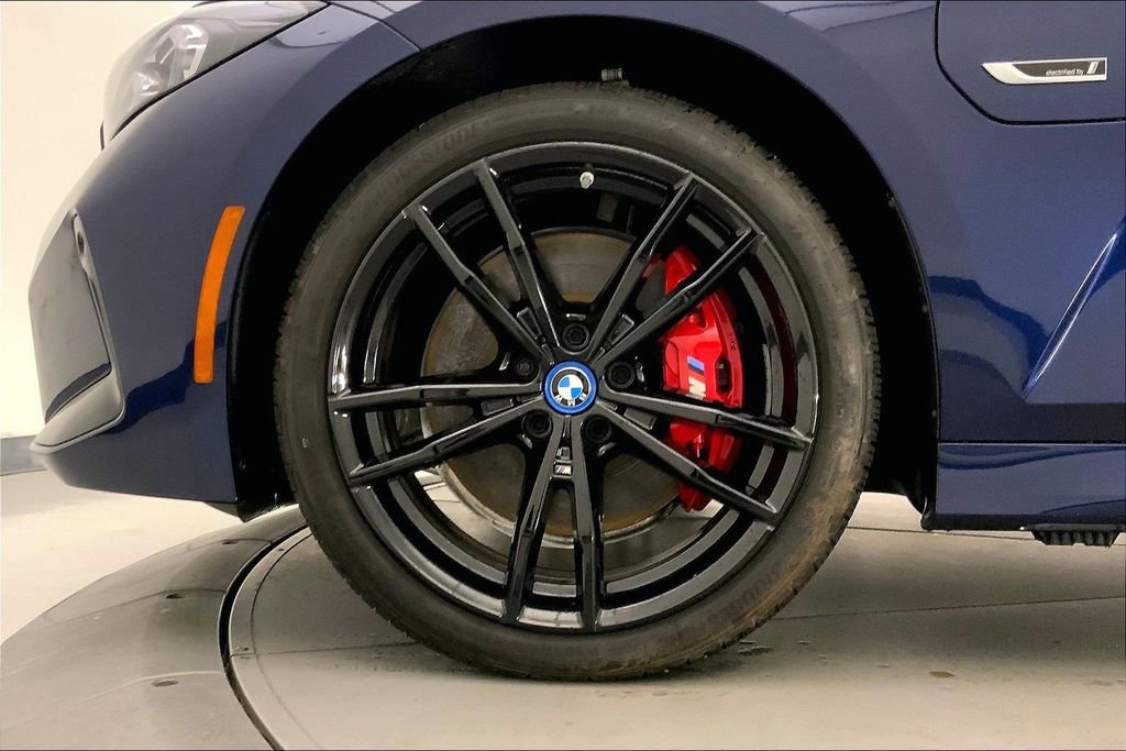 Certified 2023 BMW 330e xDrive w/ M Sport Package AWD/4WD image 8