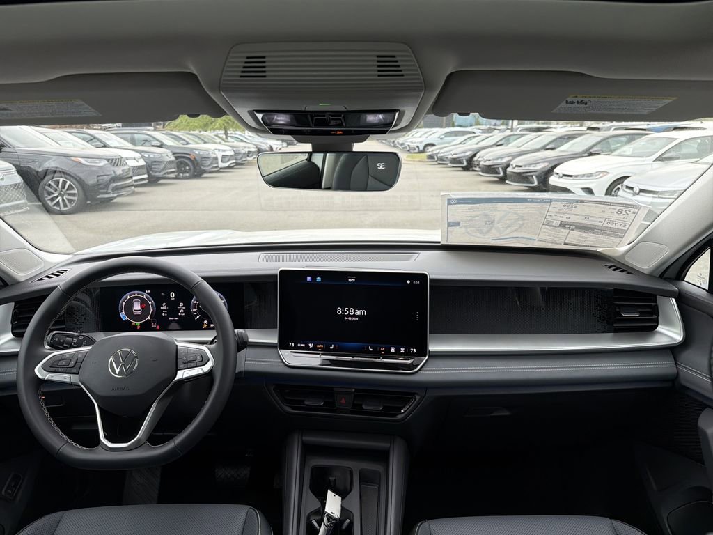 New 2026 Volkswagen Tiguan SE FWD image 20