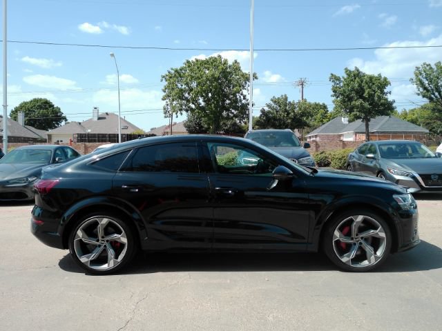 Used 2024 Audi SQ8 e-tron Premium Plus w/ Black Optic Package AWD/4WD image 5