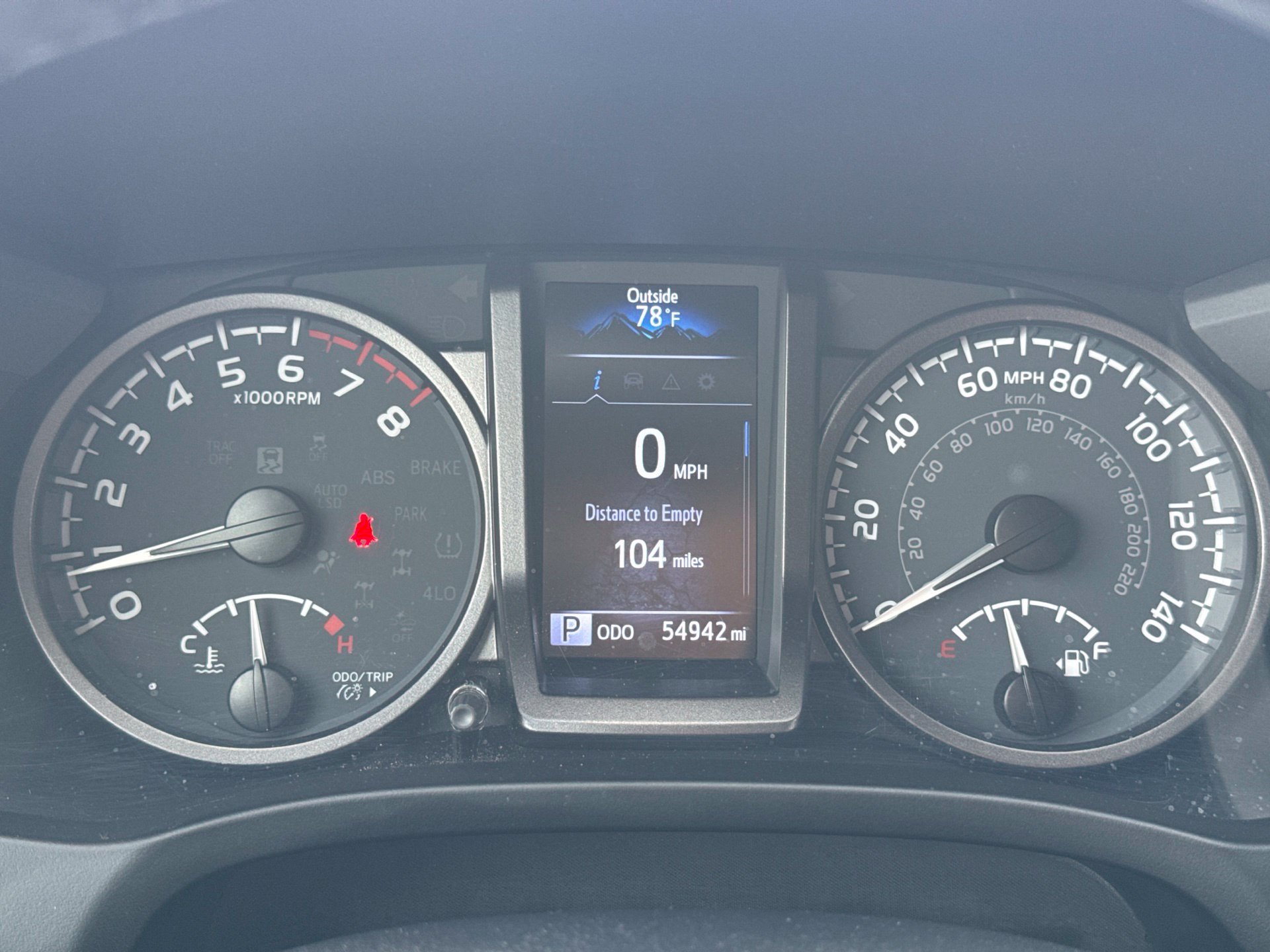 Used 2022 Toyota Tacoma TRD Sport w/ Technology Package AWD/4WD image 10