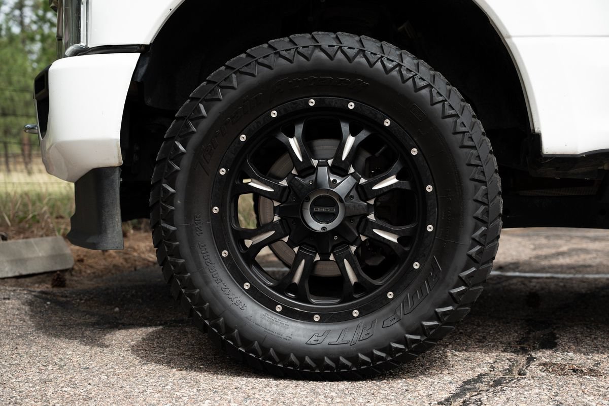Used 2020 Ford F350 Limited AWD/4WD image 12