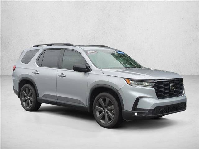 Used 2024 Honda Pilot Sport image 3