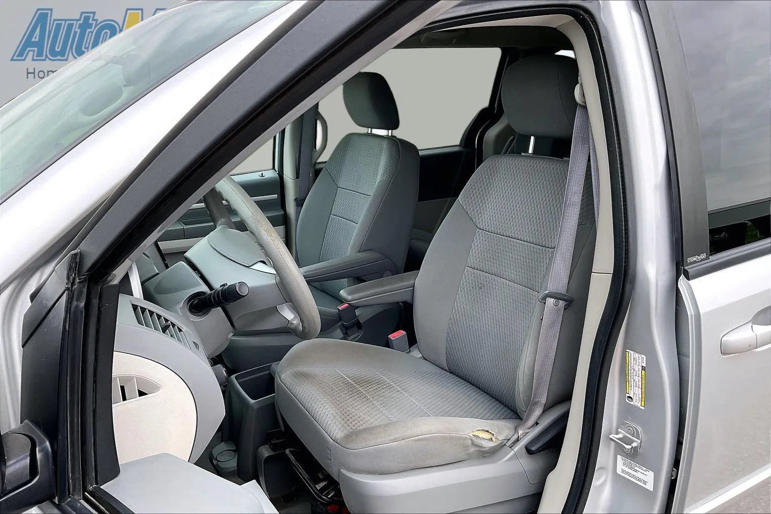 Used 2010 Dodge Grand Caravan SE FWD image 21