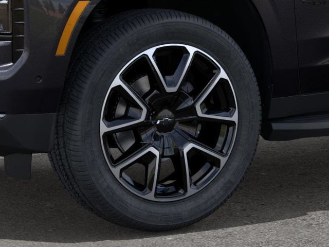 New 2026 Chevrolet Suburban RST w/ Sun And Tow Package AWD/4WD image 11