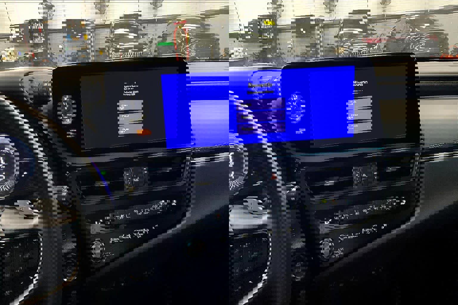 Used 2024 Lexus ES 300h w/ Premium Package FWD image 7