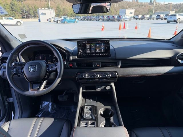Certified 2025 Honda Pilot TrailSport image 17