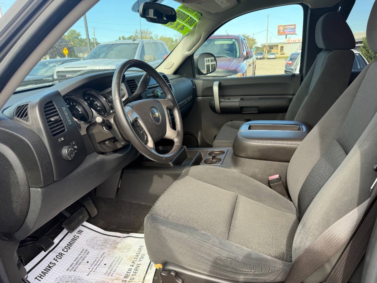 Used 2007 Chevrolet Silverado 1500 LT w/ 2LT Audio Package AWD/4WD image 10