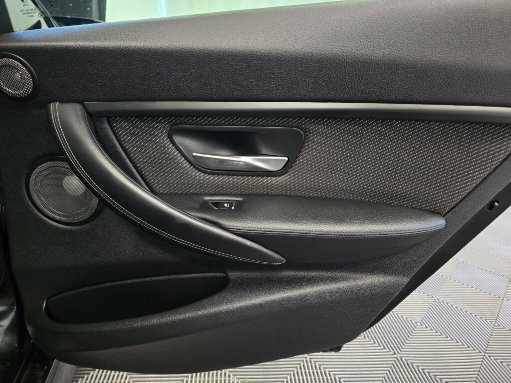 Used 2017 BMW M3 image 22