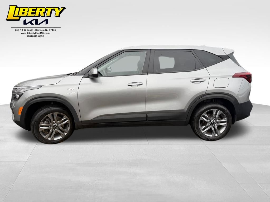 Used 2023 Kia Seltos LX image 4
