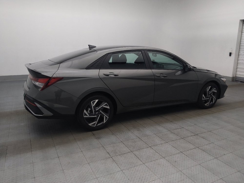 Used 2025 Hyundai Elantra Sport FWD image 10