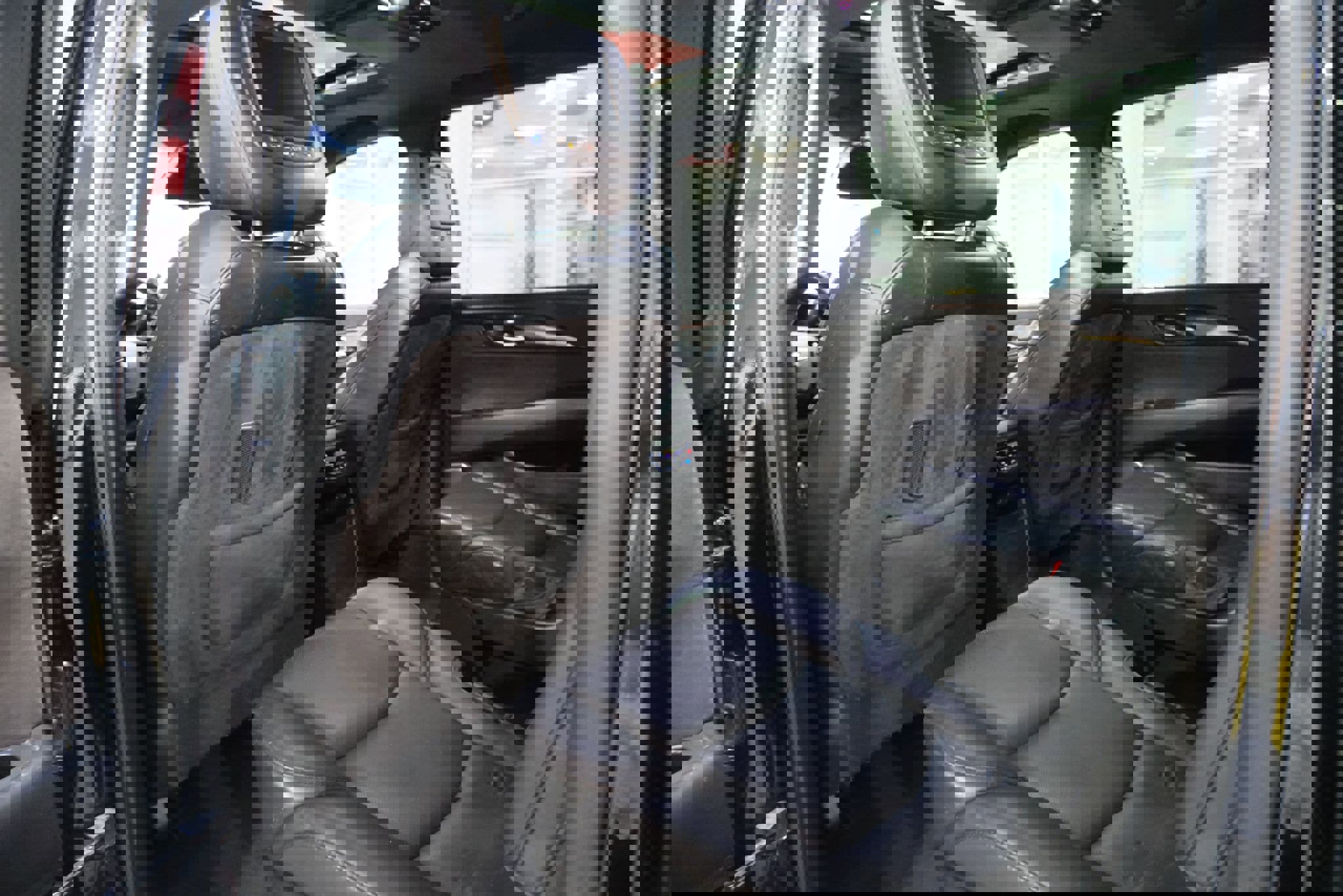 Used 2017 Cadillac Escalade ESV Platinum image 22