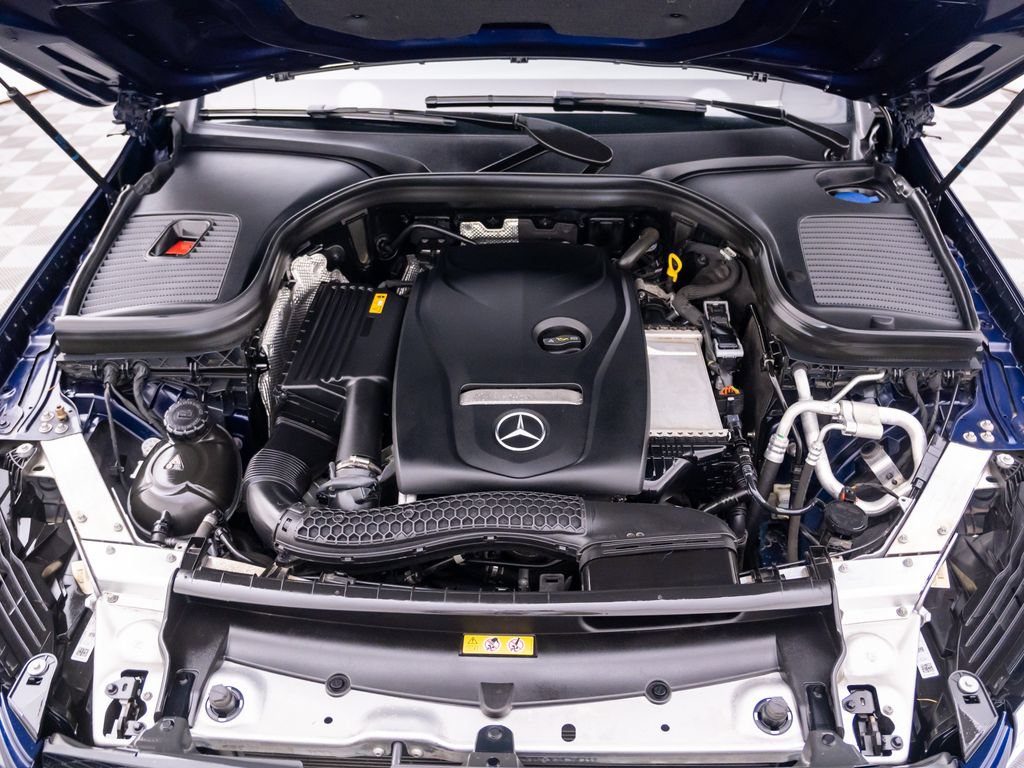 Used 2019 Mercedes-Benz GLC 300 4MATIC image 32